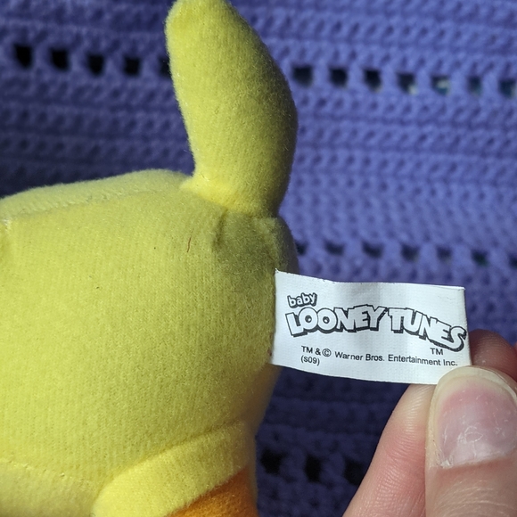 Tweety Bird Plushie - Picture 5 of 6